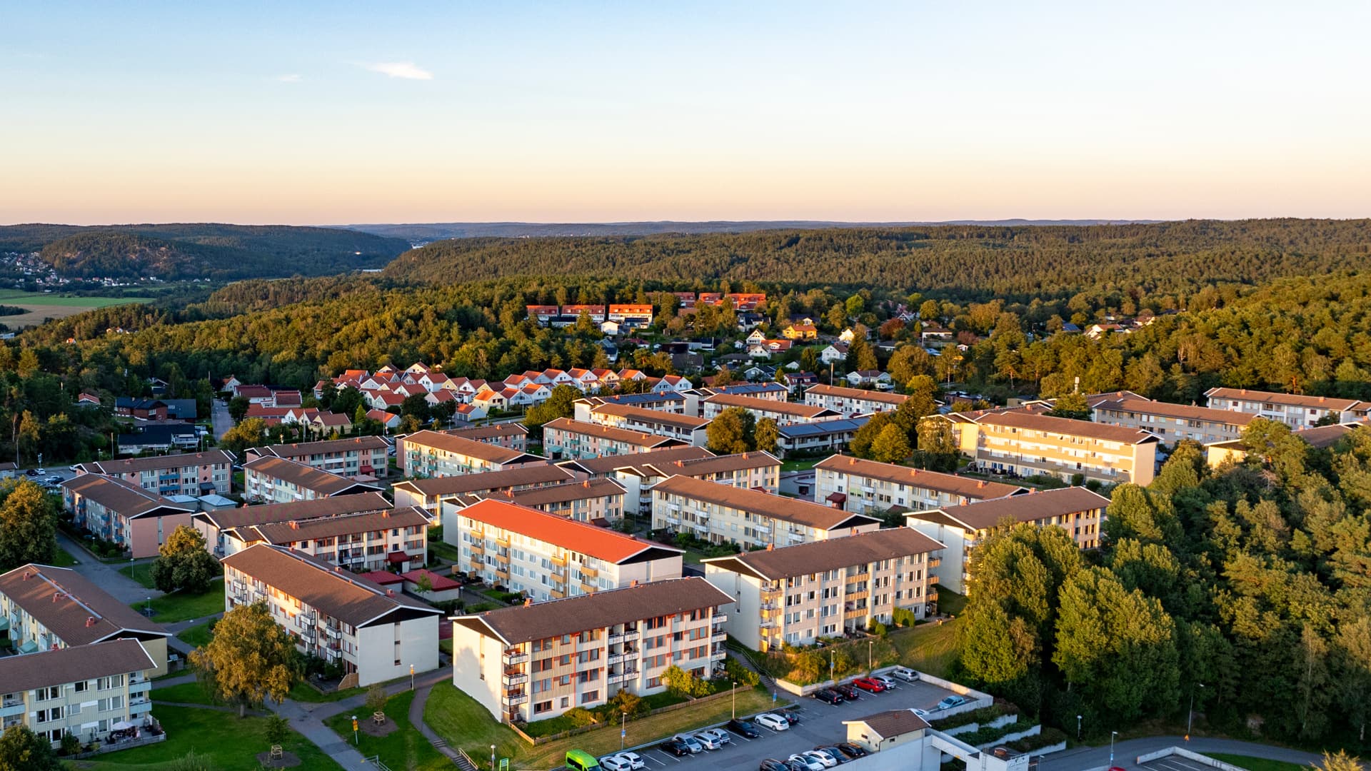 Övre Björndammen i solnedgång